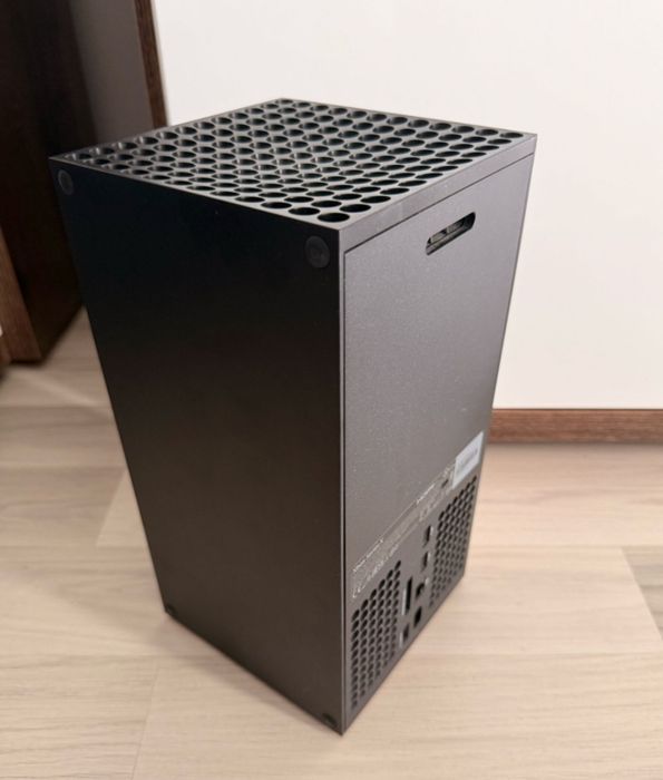 Konsola Xbox Series X 1TB