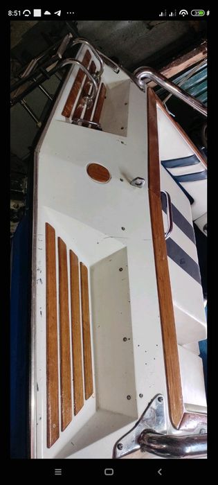 Продам Glastron5.5л.270л.с