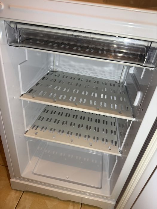 Холодильник Hotpoint Ariston RMBA 2200.L.019