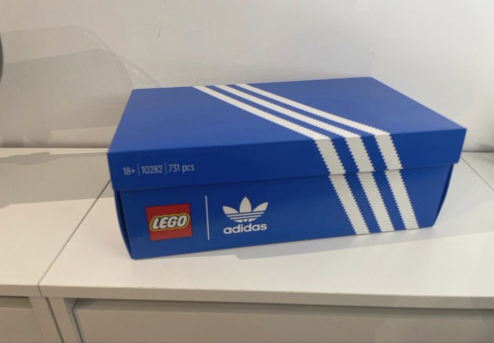 Lego 10282  Sapatilhas Adidas Super Star