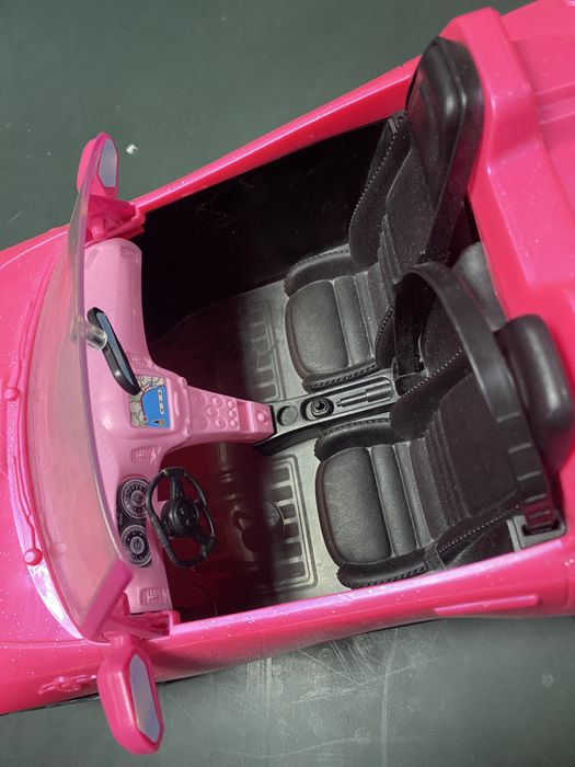samochod BARBIE rozowy