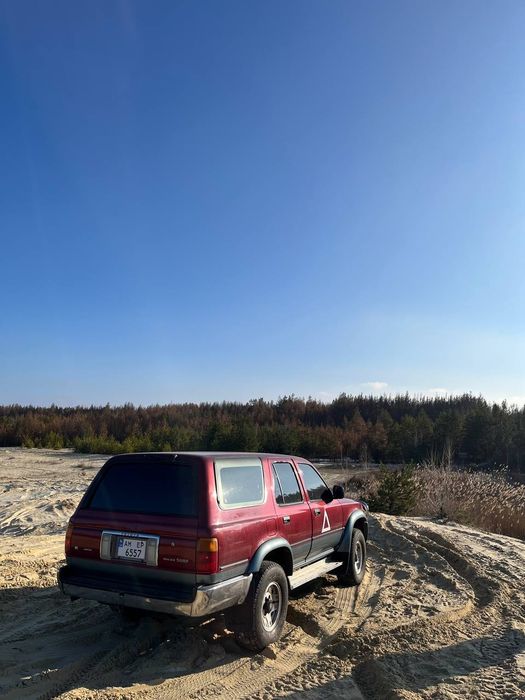 Toyota Hilux Surf 130