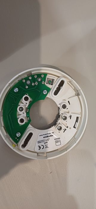Czujka optyczna ppoż Aritech DP2061N + gniazdo DB2016
