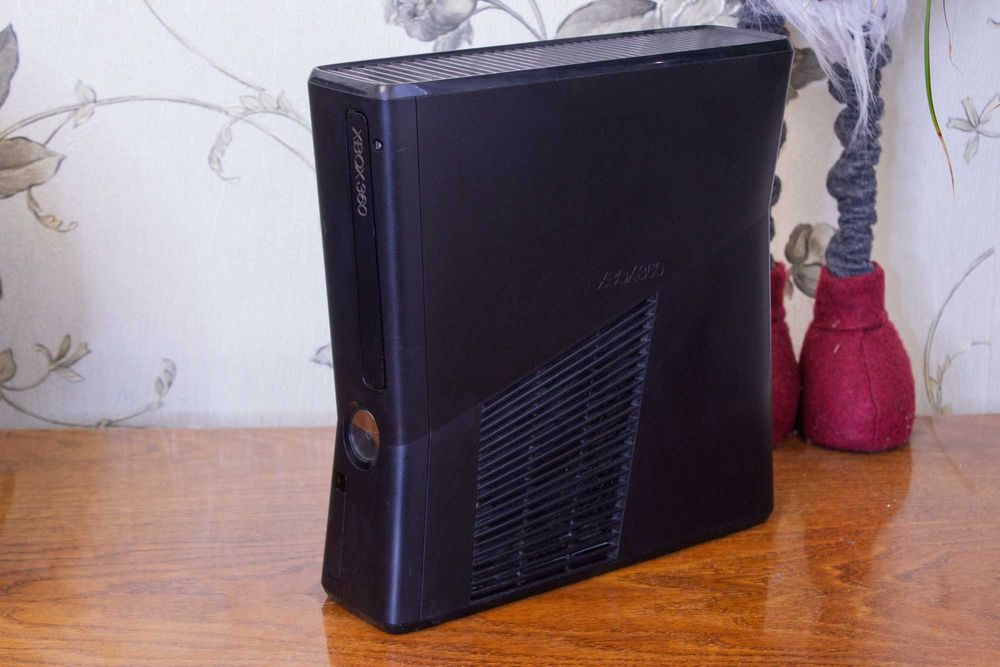XBOX 360 Slim 500Gb Фрибут