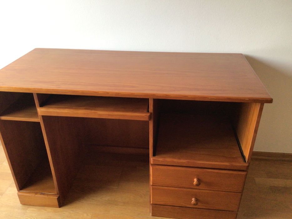 Secretária em madeira