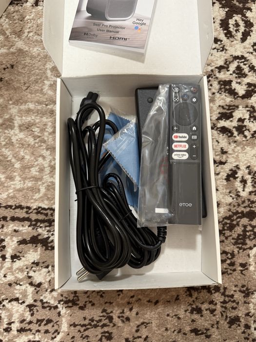 Мультимедійний проектор Etoe Seal Pro