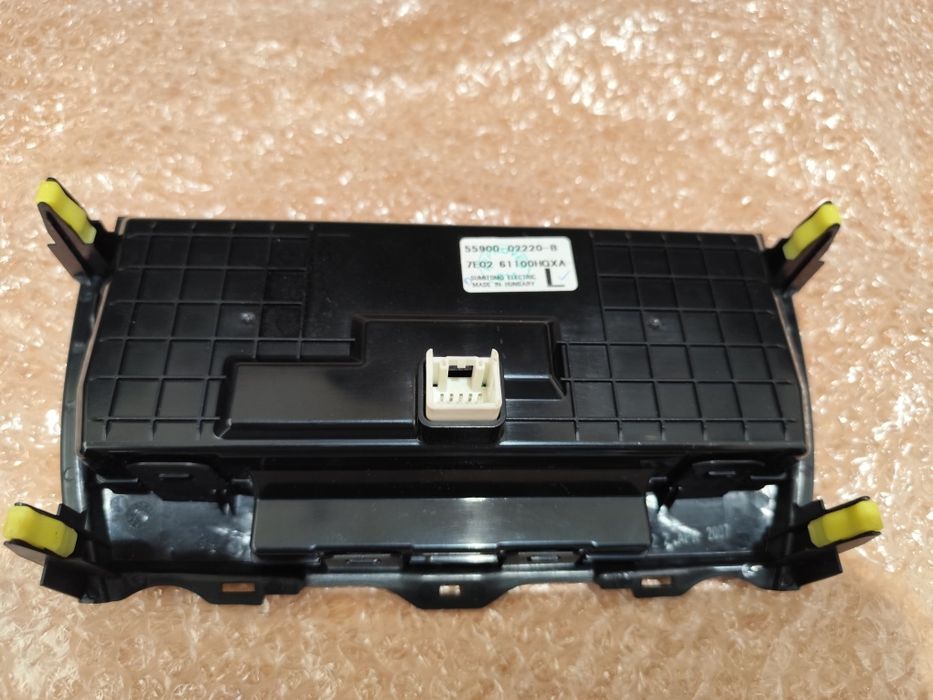 Panel klimatyzacji Toyota Auris