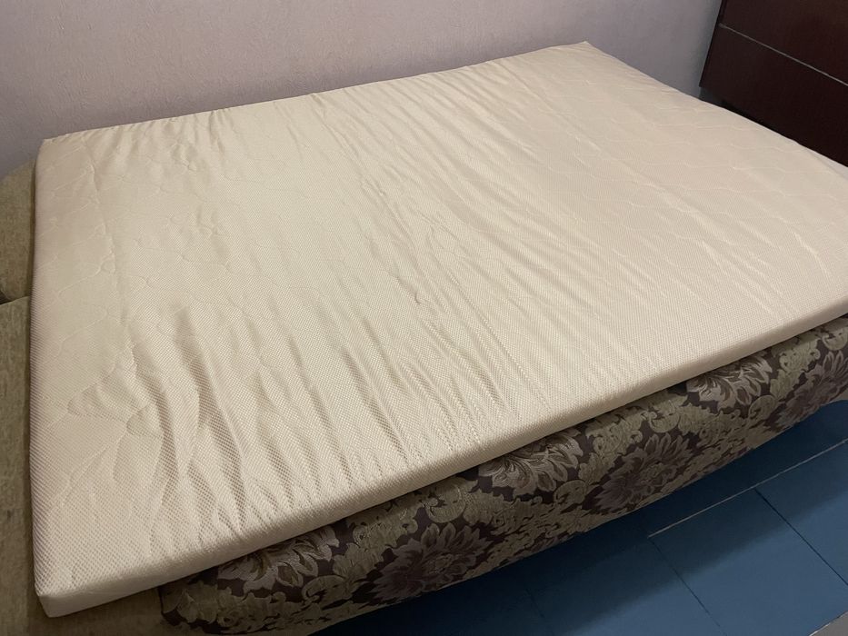 Матрас  для кровати или дивана