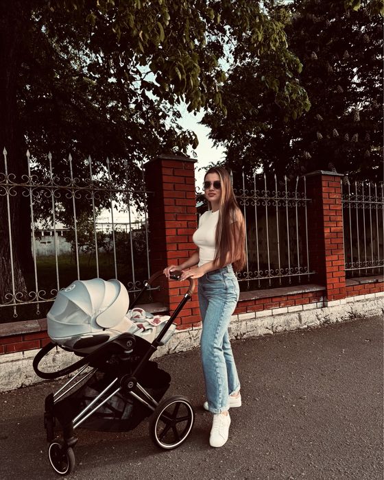 Продам візочок Cybex priam 4.0