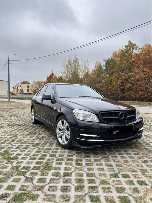 Mercedes-Benz  w204