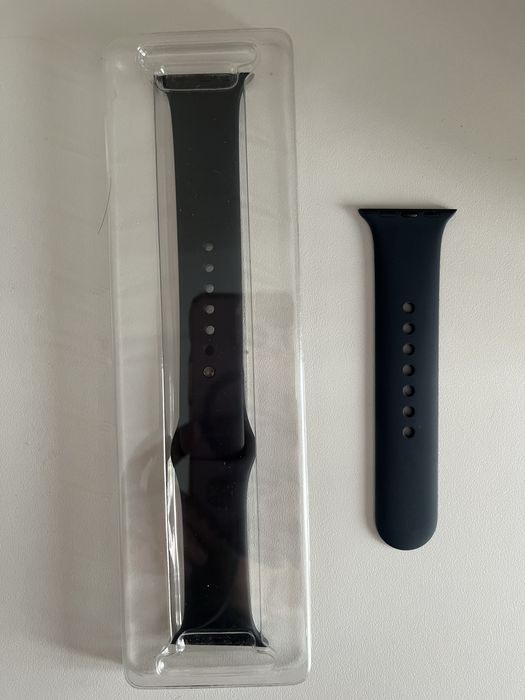Vende -se bracelete preta silicone Apple Watch