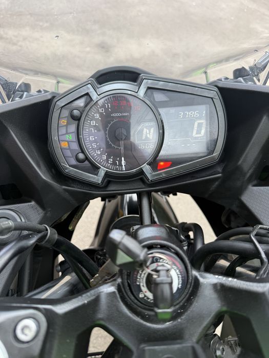 Японський мотоцикл Kawasaki Ninja 2020 рік ABS
