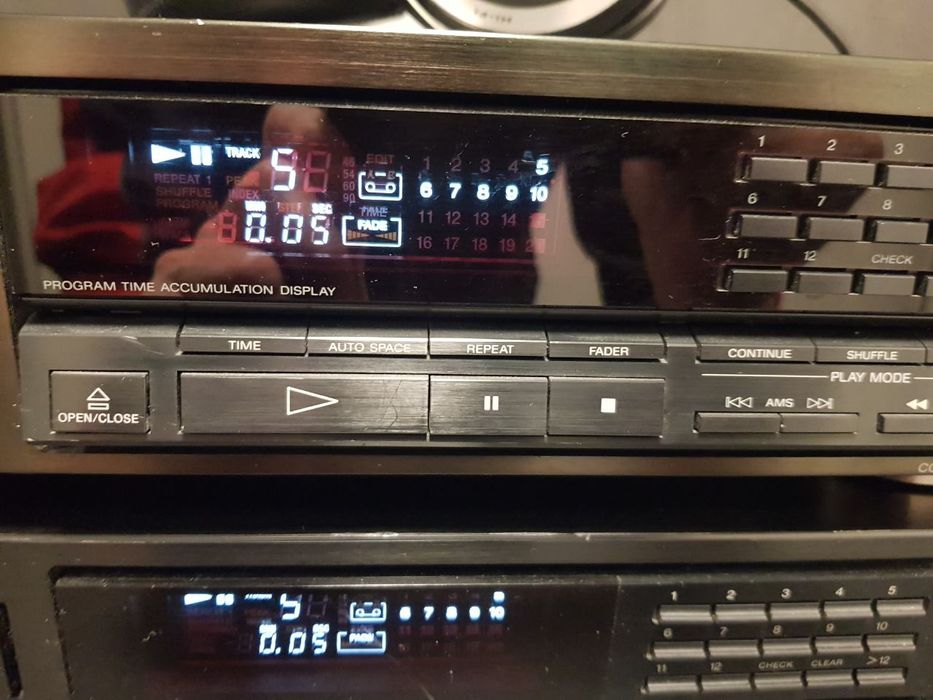 CD плеер Sony SDP-690.