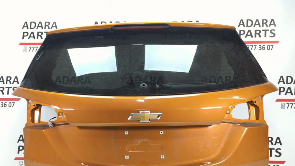 Скло заднє кришка багажника для Chevrolet Equinox 2018-2021