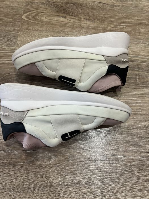 Ugg оригинал 41 размер.  Кроссовки