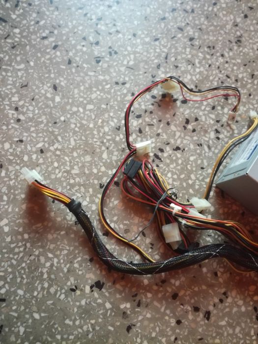 Zasilacz Chieftec GPS-350EB-101A Molex