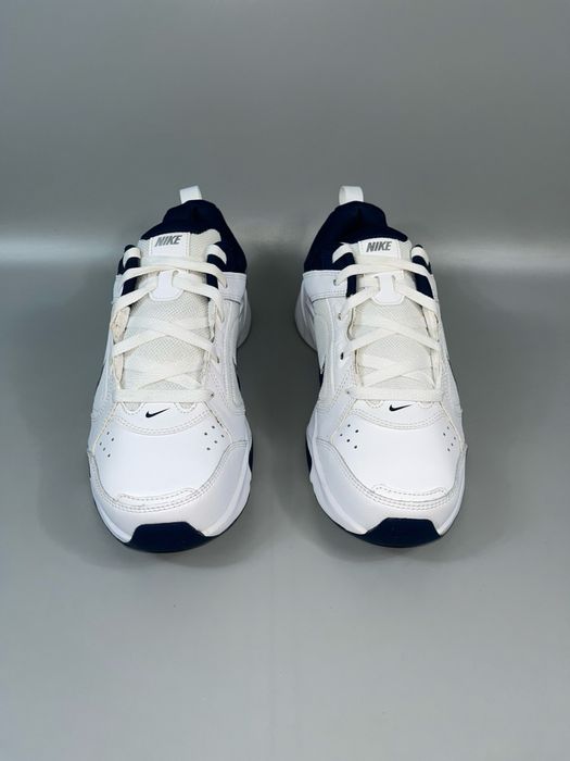 Кросівки шкіряні Nike Defyallday 42.5 розмір (по стельке 27 см)