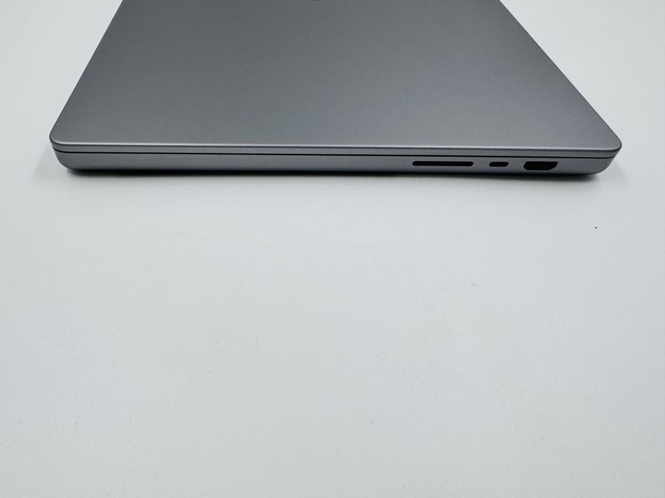 Apple Macbook Pro 16 2021 M1 Pro 16GB RAM 512GB SSD IL6233