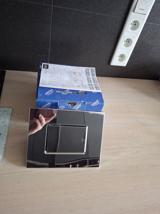 Grohe przycisk wc do stekaża pionowy