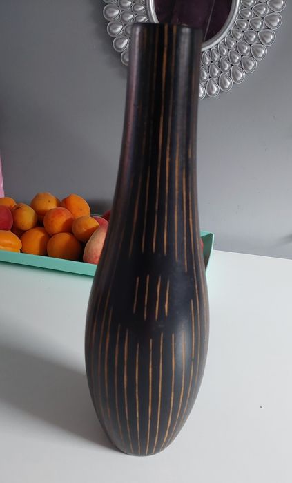 Designerski wazon z drewna mango