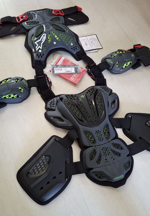 Панцир Alpinestars A10 FULL мото панцирь захист тіла  черепаха мото черепаха захист тулуба Leatt 6.5 5.5  kovi geon ендуро мотокрос
 та вагу до 100кг.