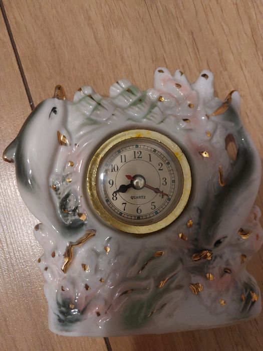 Zegar ceramiczny delfiny quartz biurkowy kominkowy vintage