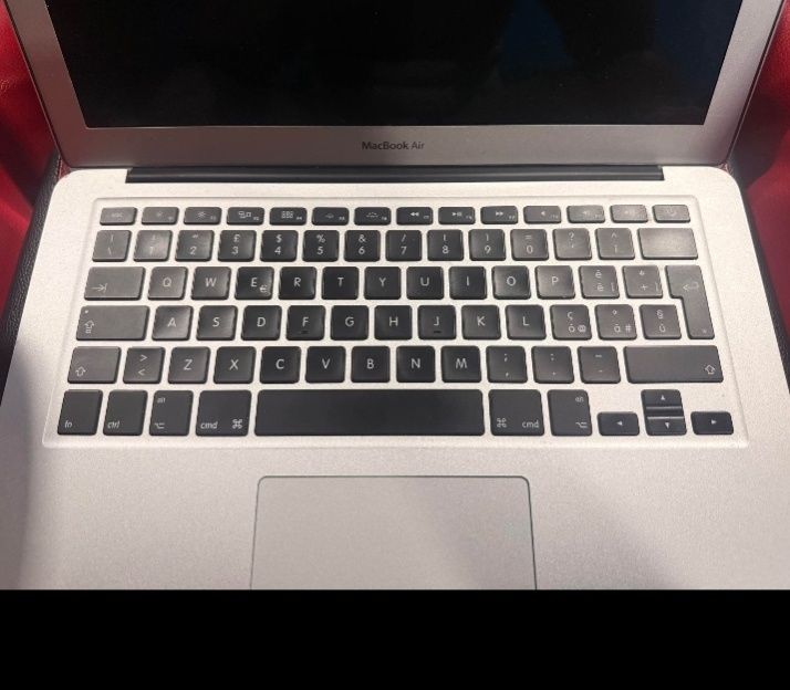 Apple Macbook Air 7,2 2017 8gb 256gb