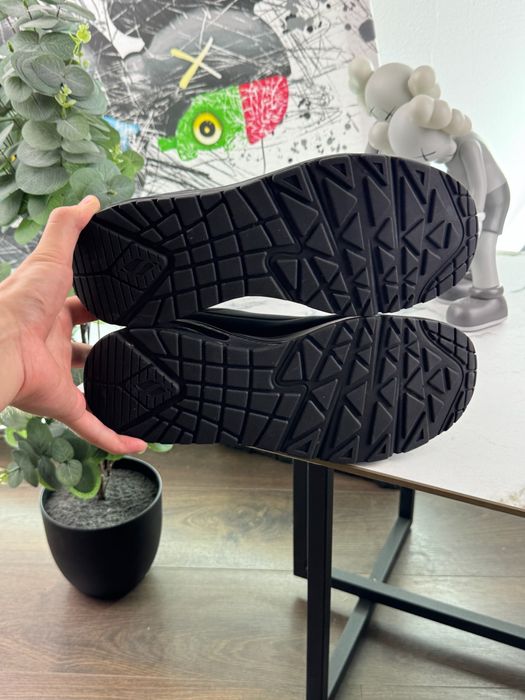 Кросівки Skechers Uno 42 розмір Е14499