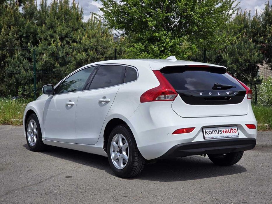 Продам  Volvo V40 2013. Можна в розстрочку, під викуп.