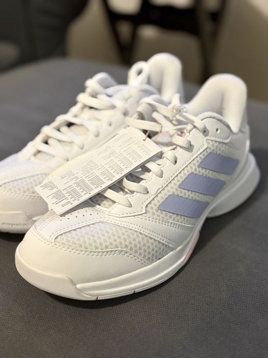 Sapatilhas Adidas Ligra 8- novas