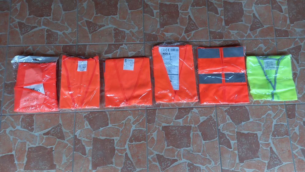 Світловідбиваючий дорожній жилет