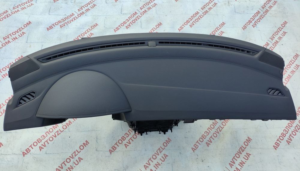 Volkswagen Passat NMS 2 USA 2019-2024 торпедо з аербеком