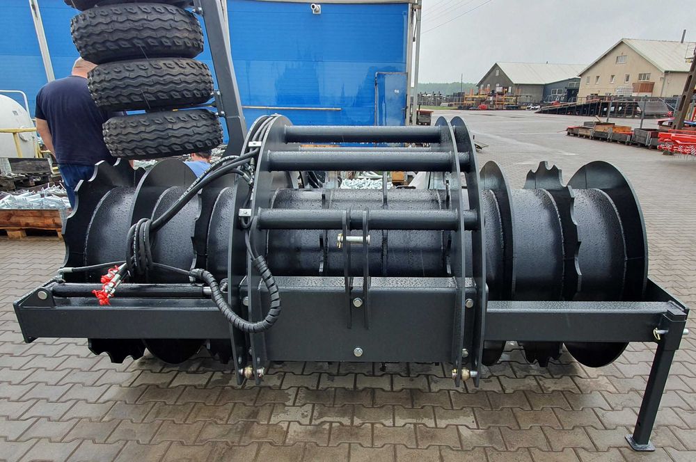 Metal-Technik Wał Pryzmowy MT2 z dociskiem