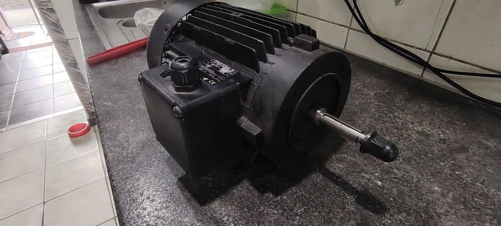Электродвигатель 3kw