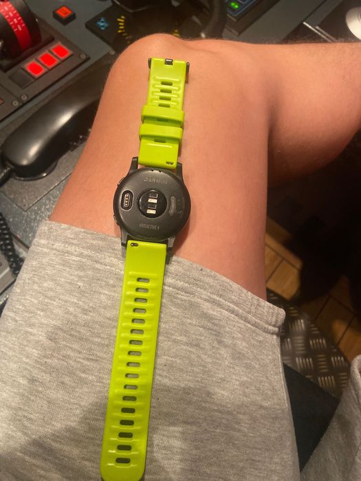 Garmin vivo active 4