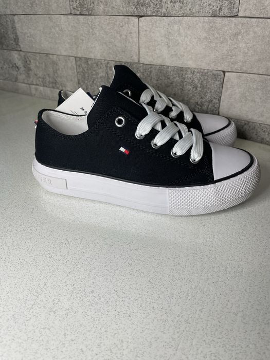 Оригінальні Tommy Hilfiger, 30 і 31 розміри