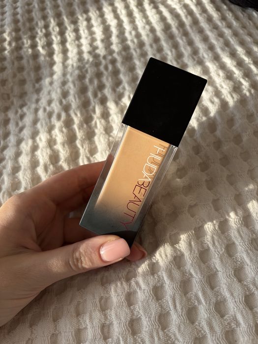 Тональний крем Huda Beauty (120B, Vanilla)