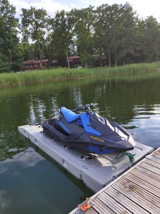 Wynajem skutera wodnego Sea-Doo Spark TRIXX 2UP 90 KM – Mazury | Giżycko  | Piękna Góra skuter wodny
