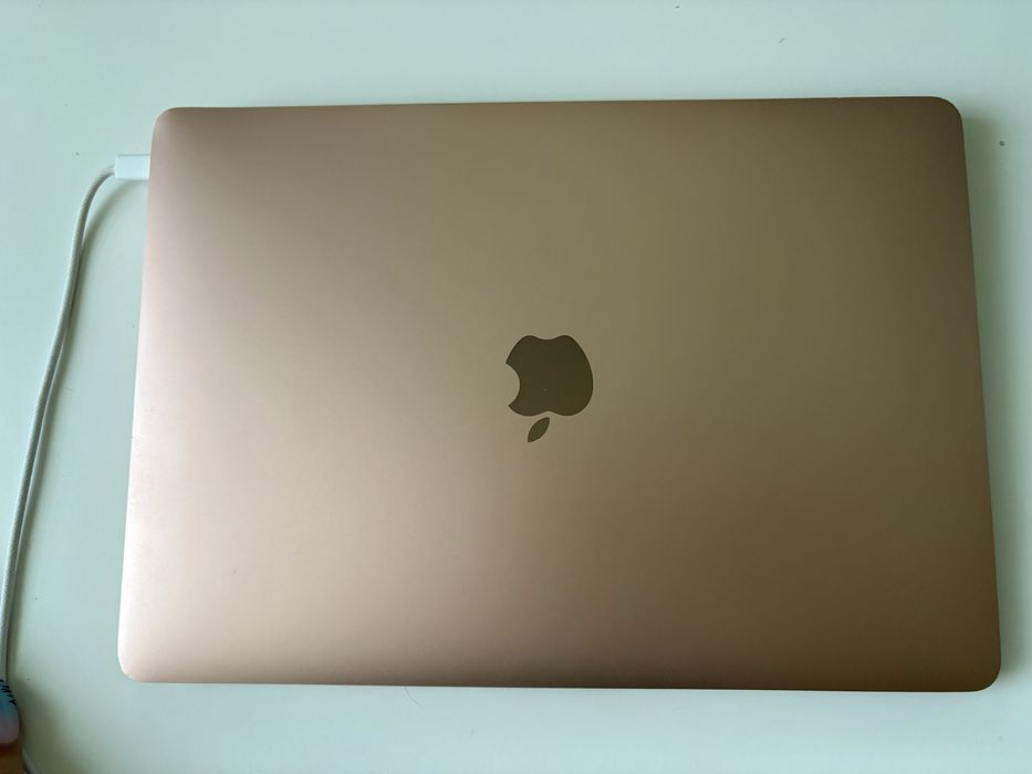 MacBook Air M1 / 8GB / 256GB / Gold / Uszkodzona matryca
