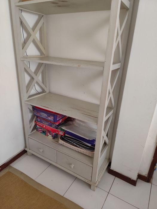 Estante com gaveta - Ler descrição