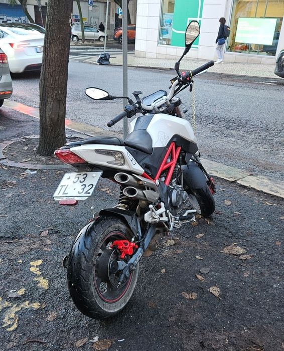 Benelli TNT 125 | 2017 | 13.000 km | 1.800 € negociáveis