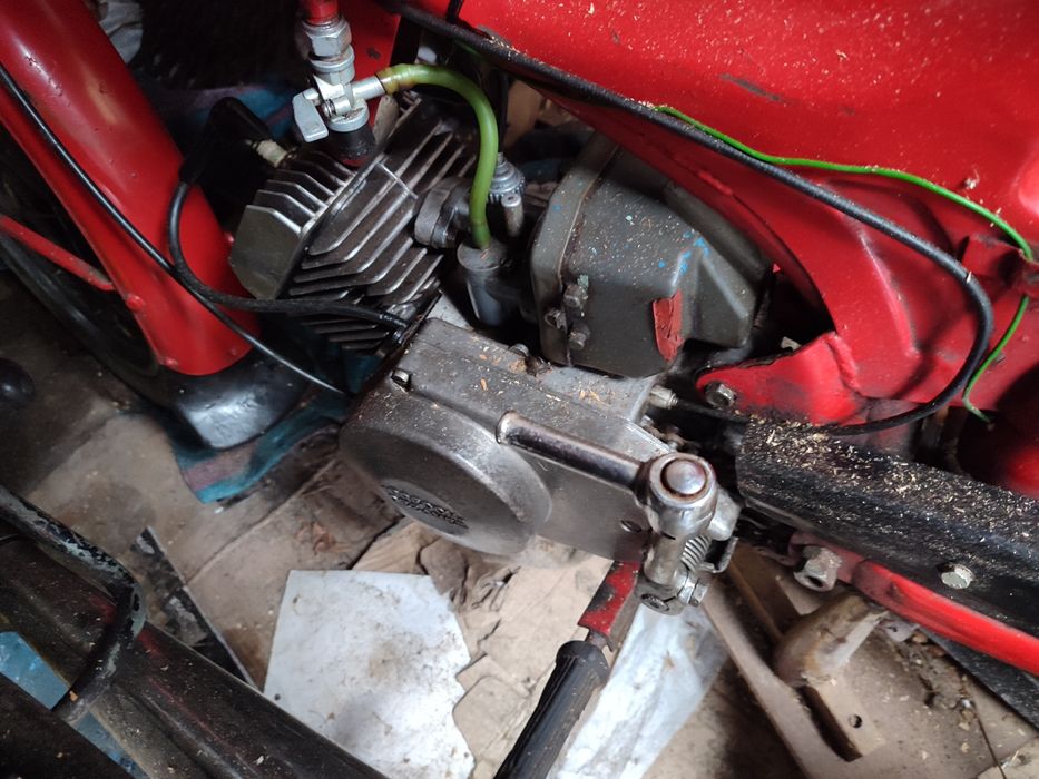 Zegar motrower komar   retro