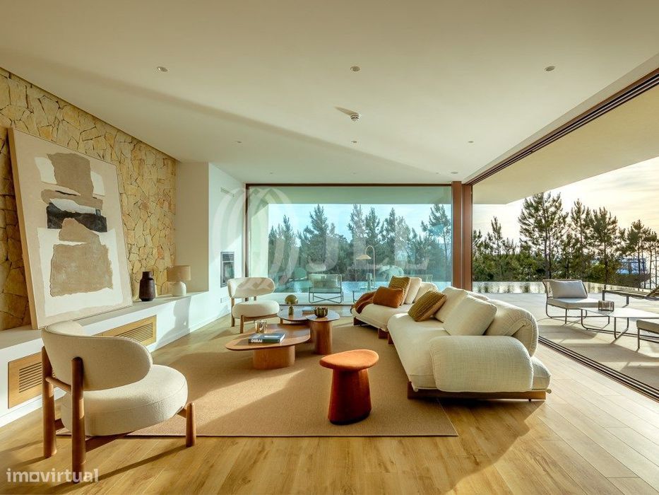 Moradia T4 com vista mar e piscina, no West Cliffs, em Óbidos