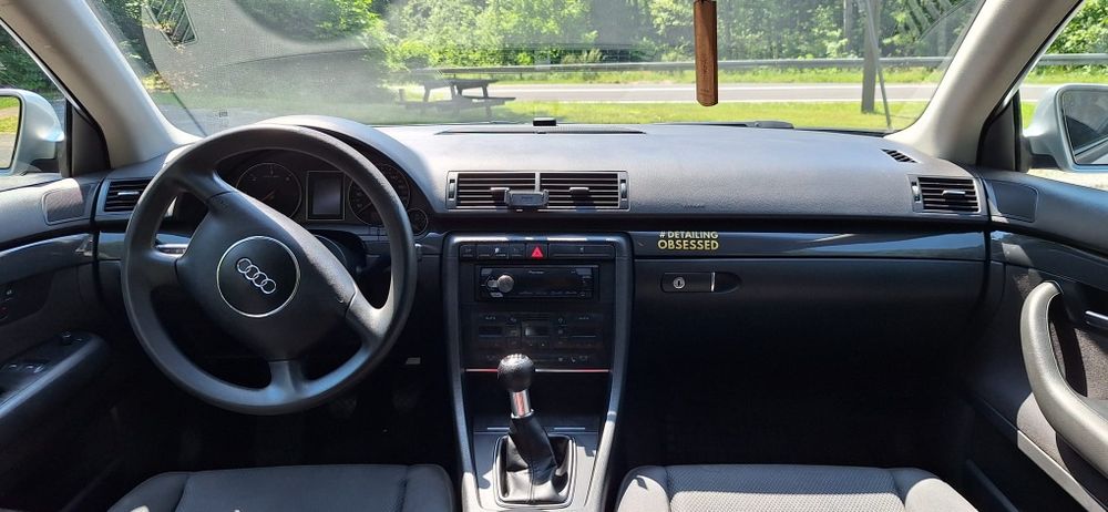 Audi audi a4 b6.