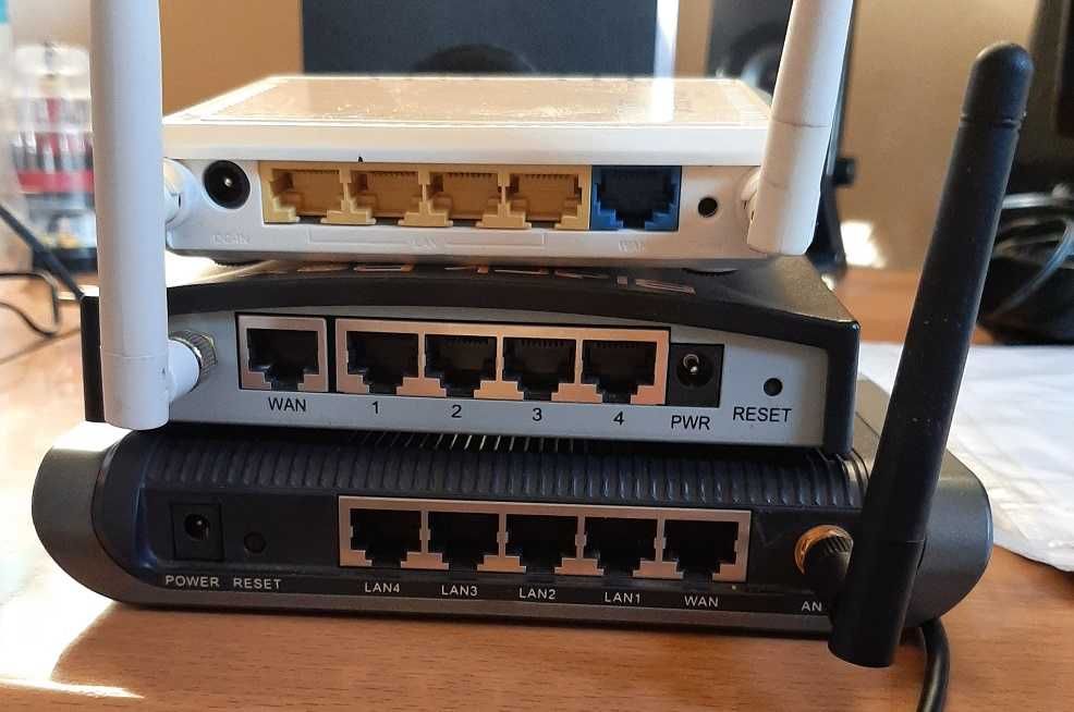 Routery Wi-Fi 3 sztuki