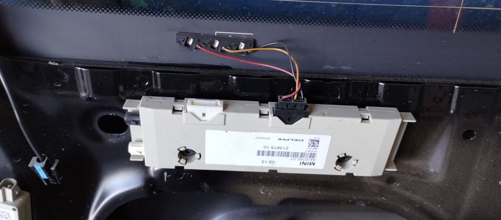 Стекло крышки багажника. Стікло. Mini cooper 1. R52..