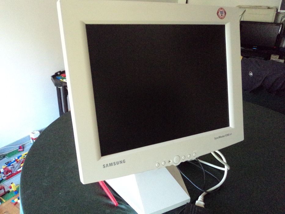 Monitor Samsung SyncMaster 570 S TFT