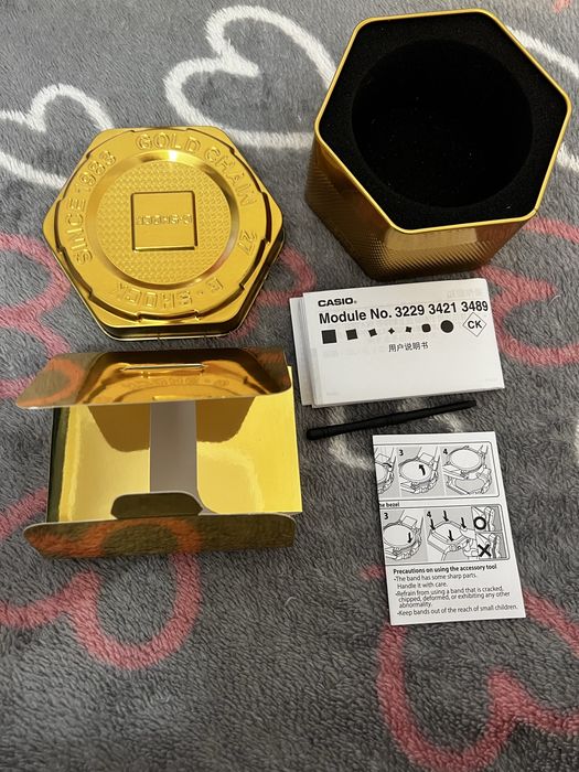 Годинник Casio G-Shock DW E 5600 HG-1 Hip Hop Gold Chain: 3 Bezels and Bands