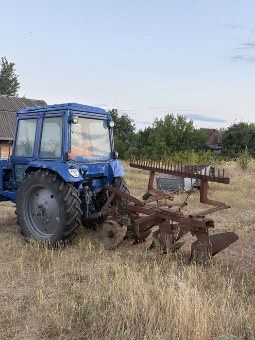 В продажі трактор МТЗ82