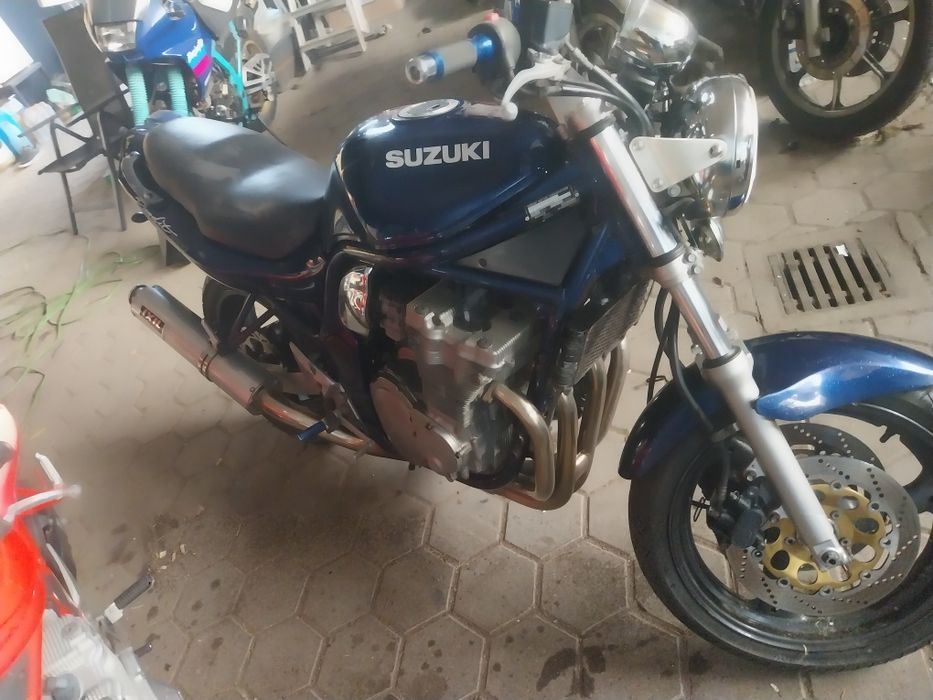 Suzuki bandit 600 w całości lub na części